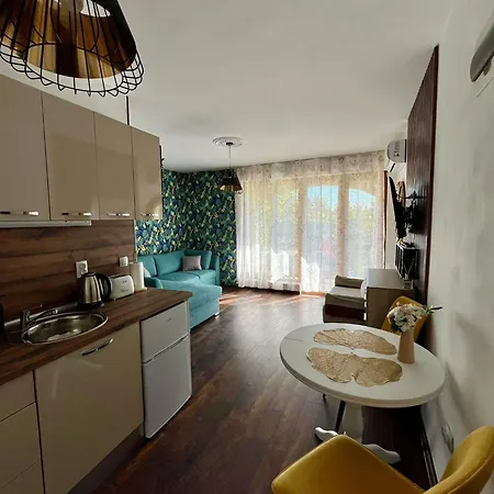 Studio Marina Triumph Apartment